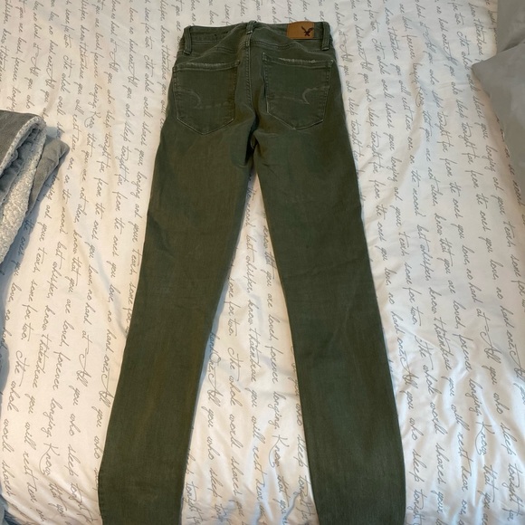 American Eagle High Waisted Jeans Super stretch - Picture 2 of 2